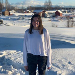 Meet your Posher, Jade